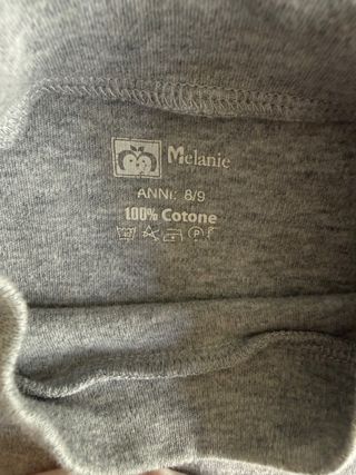 Maglia dolcevita manica lunga neutra   8/9 anni