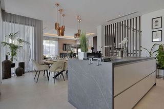 Chalet en alquiler en El Higueral - La Merced en Marbella