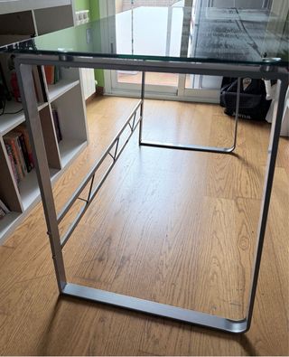 Escritorio cristal y metal