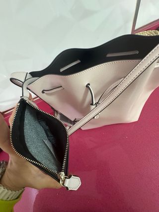Bolso bombonera Emporio Armani rosa