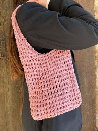 Borsa uncinetto rosa con anellini