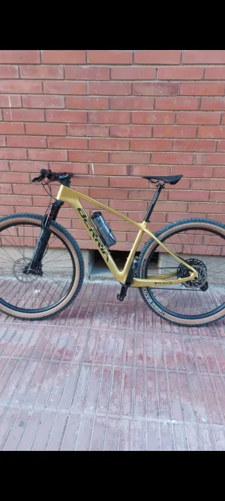 Bicicleta MTB Berria Bravo 7.1 Dorada
