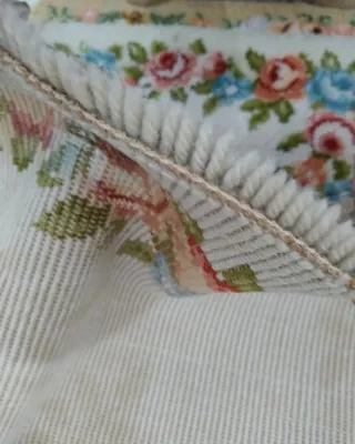 Due tappeti floreali