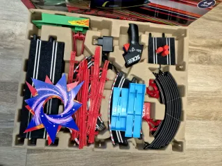 Scalextric Compact Jump & Loop sin coches