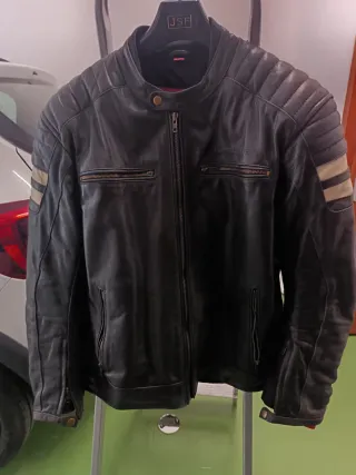 Chaqueta Piel Moto Hombre.