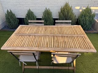 Tavolo pieghevole in legno per esterni + 4 sedie