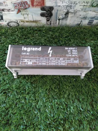 Repartidor de fase Legrand 048 82
