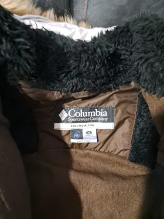 Abrigo Columbia Beige y Marrón Mujer