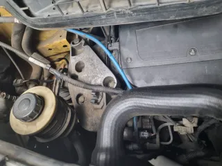 renuelt  trafic 2005