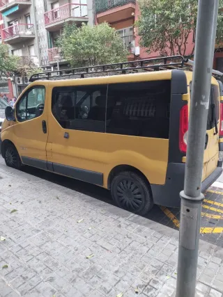 renuelt  trafic 2005