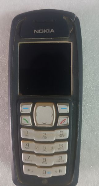 Lote di telefoni cellulari da riparare o per pezzi