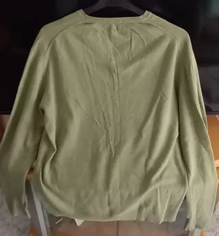 Suéter verde oliva talla L Cortefiel