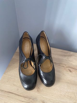 Zapatos de salón Nine West negros