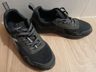 Deportivas Tenth Negras y Grises