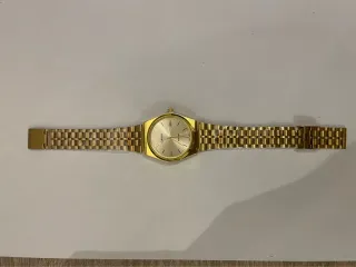 Reloj Casio Dorado