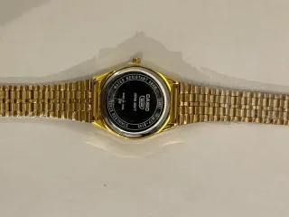 Reloj Casio Dorado