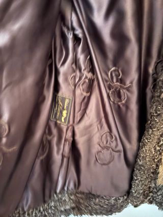 Abrigo de piel marrón