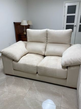 Divano a 2 posti beige x 250 €
