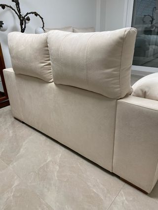 Divano a 2 posti beige x 250 €