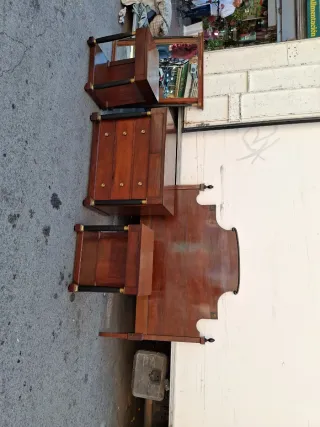 Dormitorio antiguo de madera