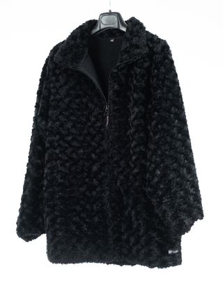 Abrigo negro forro polar suave