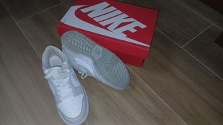 Nike Dunk Deportivas Gris y Blanco