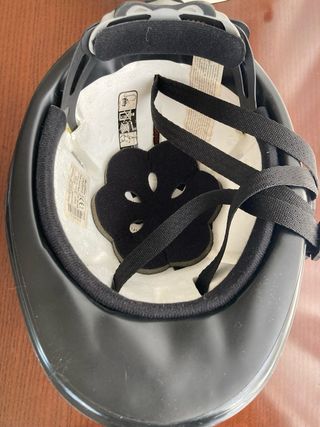 Casco de equitación negro