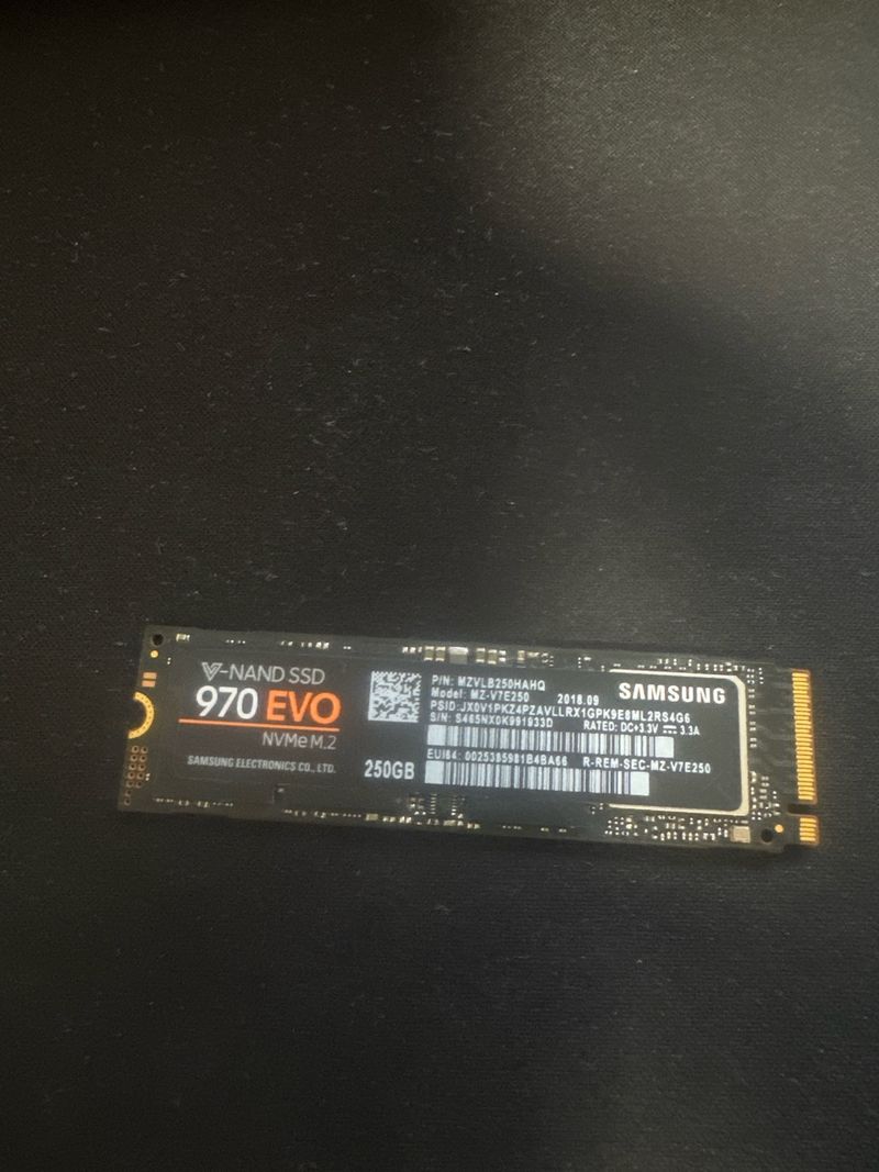 SSD Samsung 970 EVO NVMe M.2 250GB