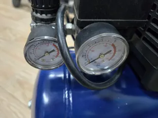 Compresor Einhell BT-AC 200/24 OF