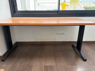 Mesa de oficina/estudio madera y metal con REGALO