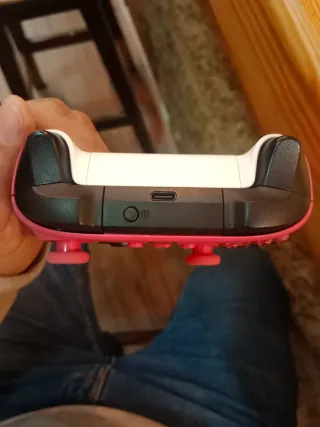 Mando Xbox Serie X Deep Pink