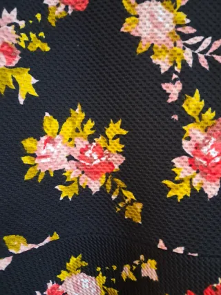 Vestido negro floral