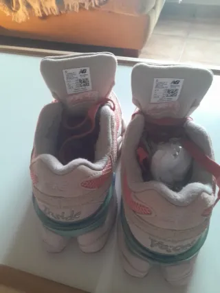 Zapatillas New Balance 9060 Beige/Rosa