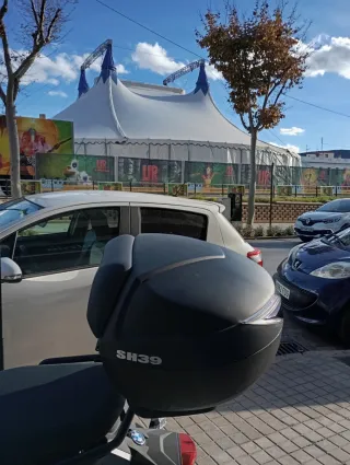 Maleta Baúl Moto SH39 con Respaldo