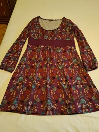 Vestido Surkana estampado manga larga