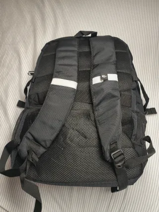 Mochila PUSLOM Grande Impermeable Negra