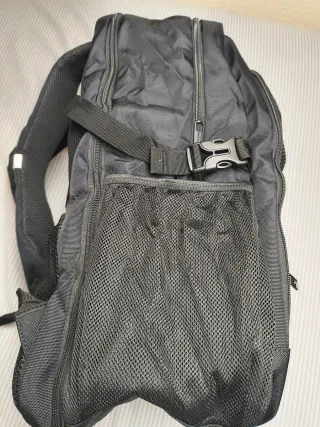 Mochila PUSLOM Grande Impermeable Negra