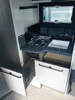 Mc Louis MC4 881 2026