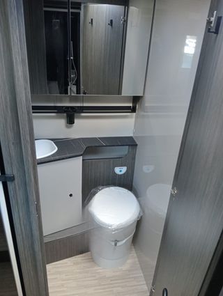 Mc Louis MC4 881 2026