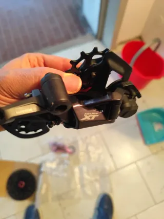 Cambio Shimano XT 8100 lungo . Nuovo.