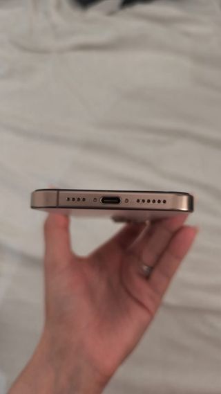 iPhone 16 Pro Max 256GB Dorado bateria 98%