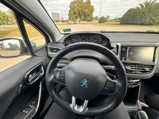 Peugeot 208 HDI 92cv Allure