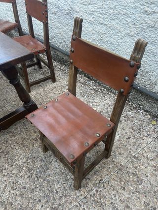 Conjunto Mesa y 4 Sillas Madera Maciza