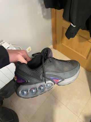 Nike Air Max DN Negras y Rojas