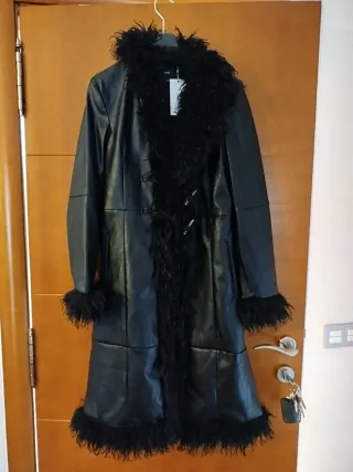 Abrigo Mango Polipiel Negro Nuevo