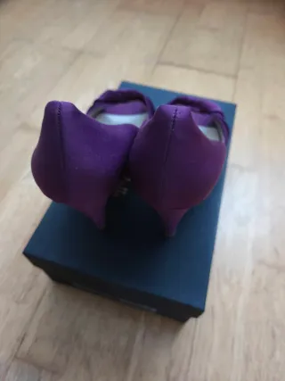 Zapatos de tacón Zara morados