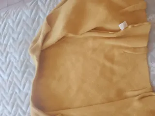 Cardigan senape con fiocchi