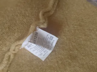 Cardigan senape con fiocchi