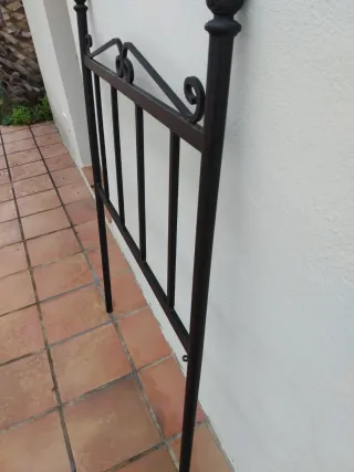 Cabecero de cama metálico negro 90 cm
