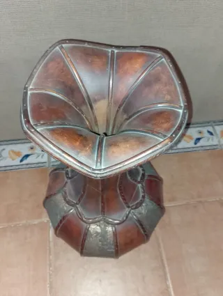 Jarrón de madera marquetería